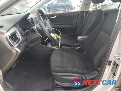 Zdjęcie 7 z 12 samochodu: 2019 KIA RIO S VIN:3KPA24AB3KE227344 - miniatura