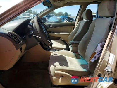 Zdjęcie 7 z 12 samochodu: 2005 HONDA ACCORD LX VIN:1HGCM564X5A178316 - miniatura