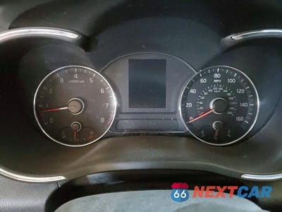Zdjęcie 9 z 12 samochodu: 2016 KIA FORTE LX VIN:KNAFK4A60G5614281 - miniatura