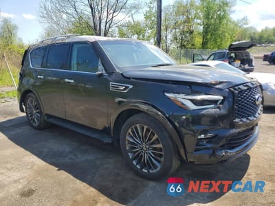 Czwarte zdjęcie samochodu z boku: 2024 INFINITI QX80 PREMIUM SELECT VIN:JN8AZ2AC0R9500316 - miniatura