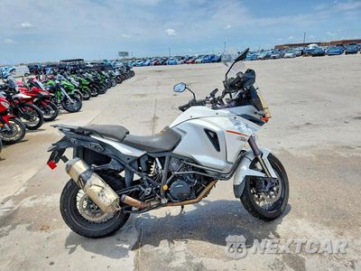 2015 KTM 1290 VBKV59406FM925775 - główne zdjęcie licytacji z USA - miniatura