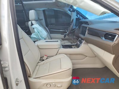 Zdjęcie 7 z 14 samochodu: 2023 GMC YUKON DENALI VIN:1GKS2DKL1PR369221 - miniatura