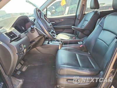 Zdjęcie 7 z 13 samochodu: 2019 HONDA PILOT TOURING VIN:5FNYF6H97KB047604 - miniatura