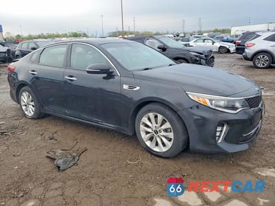 Czwarte zdjęcie samochodu z boku: 2018 KIA OPTIMA S VIN:5XXGT4L33JG217187 - miniatura
