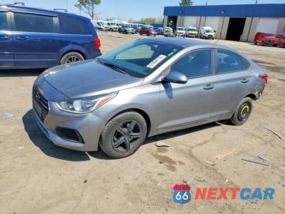 2019 HYUNDAI ACCENT SE 3KPC24A3XKE069604 - główne zdjęcie licytacji z USA - miniatura