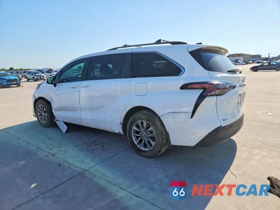 Drugie zdjęcie samochodu z przodu: 2025 TOYOTA SIENNA LE VIN:5TDKRKEC5SS227021 - miniatura