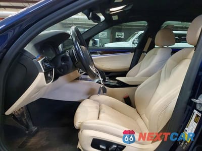 Zdjęcie 7 z 12 samochodu: 2020 BMW 530 XI VIN:WBAJR7C06LWW62520 - miniatura