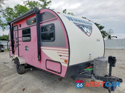 Zdjęcie 9 z 10 samochodu: 2017 WINNEBAGO M-170S CAMPER VIN:54CTW1H29H3032009 - miniatura