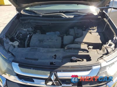 Zdjęcie 12 z 13 samochodu: 2018 MITSUBISHI OUTLANDER SE VIN:JA4AZ3A30JJ005550 - miniatura