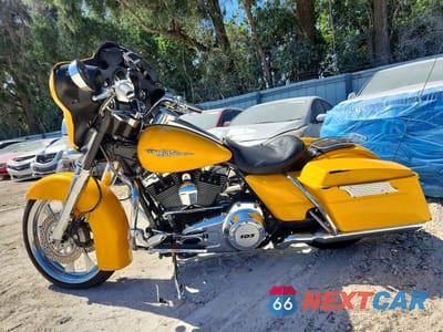Trzecie zdjęcie samochodu z tyłu: 2013 HARLEY-DAVIDSON FLHX STREET GLIDE VIN:1HD1KBM19DB667848 - miniatura