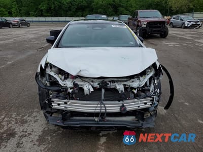 Piąte zdjęcie samochodu w środku: 2023 TOYOTA PRIUS LIMITED VIN:JTDADABU6P3004870 - miniatura