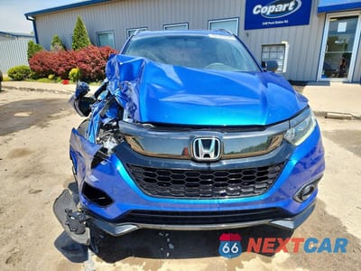 Piąte zdjęcie samochodu w środku: 2021 HONDA HR-V SPORT VIN:3CZRU6H17MM734191 - miniatura