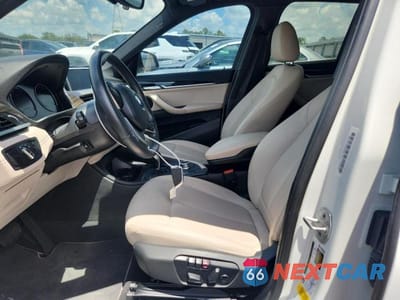 Zdjęcie 7 z 12 samochodu: 2021 BMW X1 SDRIVE28I VIN:WBXJG7C02M5S78320 - miniatura