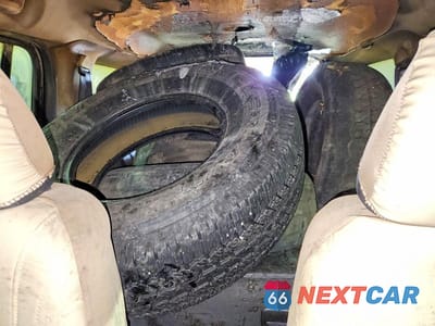 Zdjęcie 10 z 13 samochodu: 2006 HUMMER H3 VIN:5GTDN136668149492 - miniatura