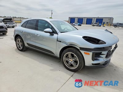 Czwarte zdjęcie samochodu z boku: 2021 PORSCHE MACAN VIN:WP1AA2A50MLB15871 - miniatura