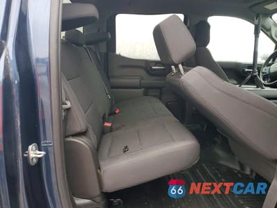 Zdjęcie 10 z 12 samochodu: 2022 CHEVROLET SILVERADO K1500 VIN:1GCUDAED4NZ522639 - miniatura