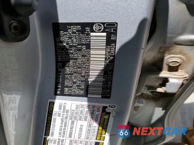 Zdjęcie 12 z 12 samochodu: 2005 TOYOTA MATRIX XR VIN:2T1LR32E85C334559 - miniatura