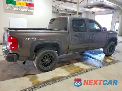 Trzecie zdjęcie samochodu z tyłu: 2010 CHEVROLET SILVERADO K1500 LTZ VIN:3GCRKTE2XAG214908 - miniatura