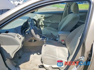 Zdjęcie 7 z 13 samochodu: 2010 TOYOTA COROLLA BASE VIN:2T1BU4EE7AC231087 - miniatura