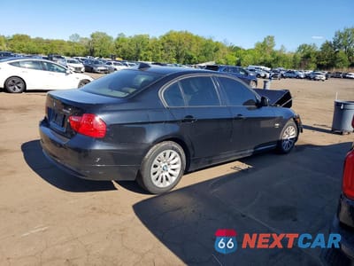 Trzecie zdjęcie samochodu z tyłu: 2009 BMW 328 XI SULEV VIN:WBAPK53599A645585 - miniatura