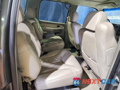Zdjęcie 11 z 13 samochodu: 2002 GMC YUKON XL K1500 VIN:3GKFK16Z32G320612 - miniatura