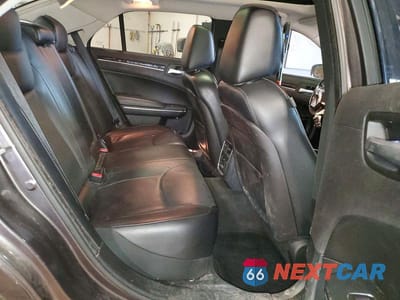 Zdjęcie 10 z 12 samochodu: 2015 CHRYSLER 300C VIN:2C3CCAKG9FH749859 - miniatura