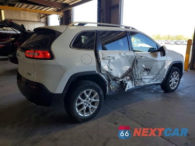 Trzecie zdjęcie samochodu z tyłu: 2016 JEEP CHEROKEE LATITUDE VIN:1C4PJMCS7GW245160 - miniatura