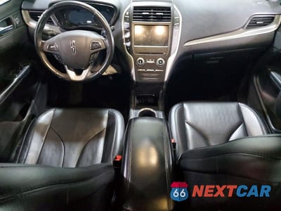 Zdjęcie 8 z 13 samochodu: 2017 LINCOLN MKC PREMIERE VIN:5LMCJ1C9XHUL13211 - miniatura