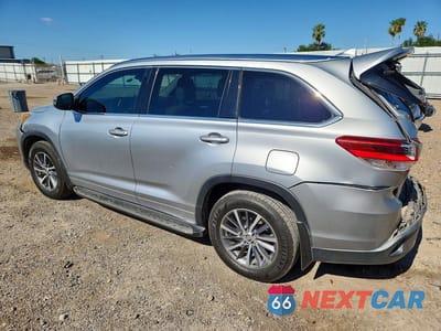 Drugie zdjęcie samochodu z przodu: 2017 TOYOTA HIGHLANDER XLE VIN:5TDKZRFH3HS514109 - miniatura