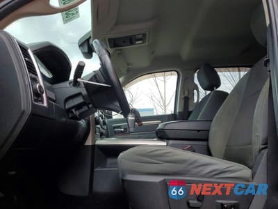 Zdjęcie 7 z 12 samochodu: 2017 RAM 1500 SLT VIN:1C6RR7LT6HS647733 - miniatura