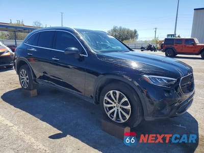 Czwarte zdjęcie samochodu z boku: 2024 MERCEDES-BENZ GLC 300 4MATIC VIN:W1NKM4HB6RF228016 - miniatura