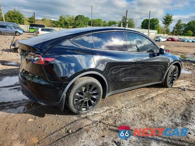 Trzecie zdjęcie samochodu z tyłu: 2022 TESLA MODEL Y VIN:7SAYGDEE1NF447829 - miniatura