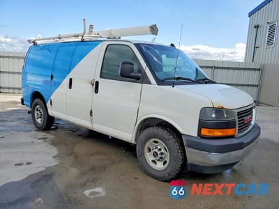 Czwarte zdjęcie samochodu z boku: 2018 GMC SAVANA G2500 VIN:1GTW7AFP1J1334324 - miniatura