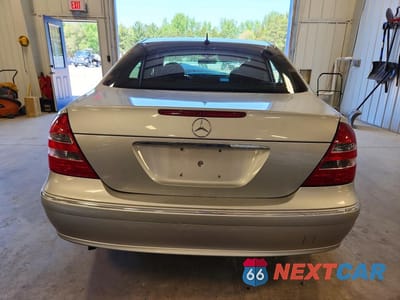 Zdjęcie 6 z 13 samochodu: 2004 MERCEDES-BENZ E 320 VIN:WDBUF65J04A414477 - miniatura