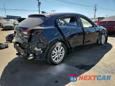 Trzecie zdjęcie samochodu z tyłu: 2016 MAZDA 3 TOURING VIN:JM1BM1M79G1348765 - miniatura