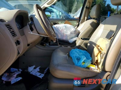 Zdjęcie 8 z 14 samochodu: 2005 FORD ESCAPE LIMITED VIN:1FMYU04135KB95318 - miniatura