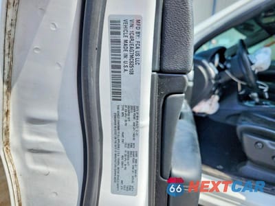 Zdjęcie 14 z 14 samochodu: 2021 JEEP GRAND CHEROKEE LAREDO VIN:1C4RJEAG7MC625108 - miniatura
