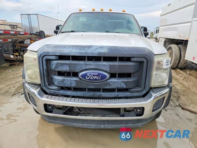 Piąte zdjęcie samochodu w środku: 2015 FORD F550 SUPER DUTY VIN:1FDUF5GY5FEC42539 - miniatura