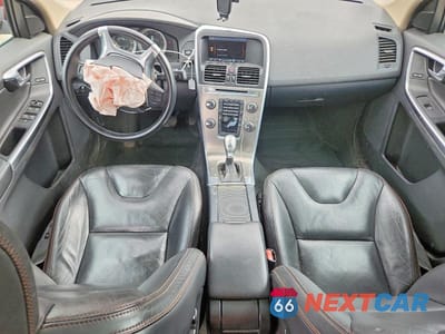 Zdjęcie 8 z 13 samochodu: 2013 VOLVO XC60 T6 VIN:YV4902DZ2D2464135 - miniatura