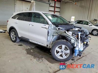 Czwarte zdjęcie samochodu z boku: 2025 KIA SORENTO LX VIN:5XYRG4JC6SG333948 - miniatura