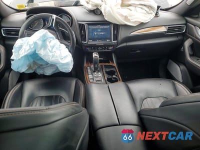 Zdjęcie 8 z 13 samochodu: 2019 MASERATI LEVANTE LUXURY VIN:ZN661XUL7KX338637 - miniatura