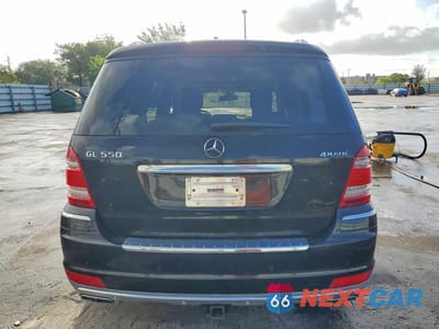 Zdjęcie 6 z 13 samochodu: 2011 MERCEDES-BENZ GL 550 4MATIC VIN:4JGBF8GEXBA739411 - miniatura