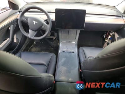 Zdjęcie 8 z 13 samochodu: 2023 TESLA MODEL 3 VIN:LRW3E1EB2PC851642 - miniatura