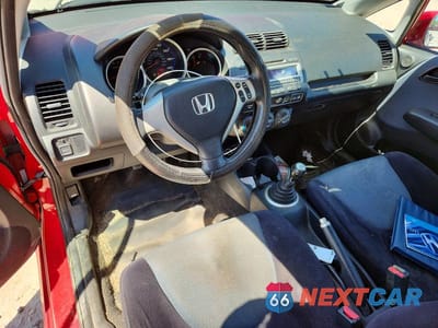 Zdjęcie 8 z 13 samochodu: 2008 HONDA FIT SPORT VIN:JHMGD37638S001883 - miniatura