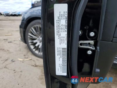 Zdjęcie 12 z 12 samochodu: 2014 CHRYSLER 300C VARVATOS VIN:2C3CCADG8EH239952 - miniatura