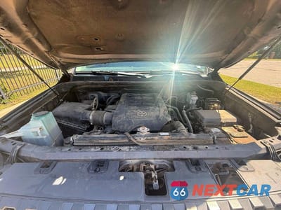 Zdjęcie 7 z 10 samochodu: 2019 TOYOTA TUNDRA SR5 VIN:5TFUW5F16KX785101 - miniatura