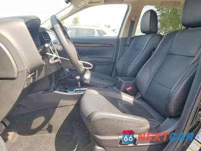 Zdjęcie 7 z 13 samochodu: 2018 MITSUBISHI OUTLANDER GT VIN:JA4JZ4AX1JJ004495 - miniatura