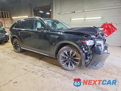 Czwarte zdjęcie samochodu z boku: 2024 MAZDA CX-90 PREMIUM PLUS VIN:JM3KKEHAXR1140990 - miniatura