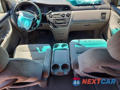 Zdjęcie 8 z 13 samochodu: 2001 HONDA ODYSSEY EX VIN:2HKRL18681H593009 - miniatura