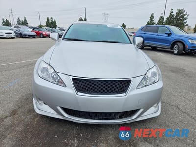Piąte zdjęcie samochodu w środku: 2006 LEXUS IS 350 VIN:JTHBE262765002546 - miniatura